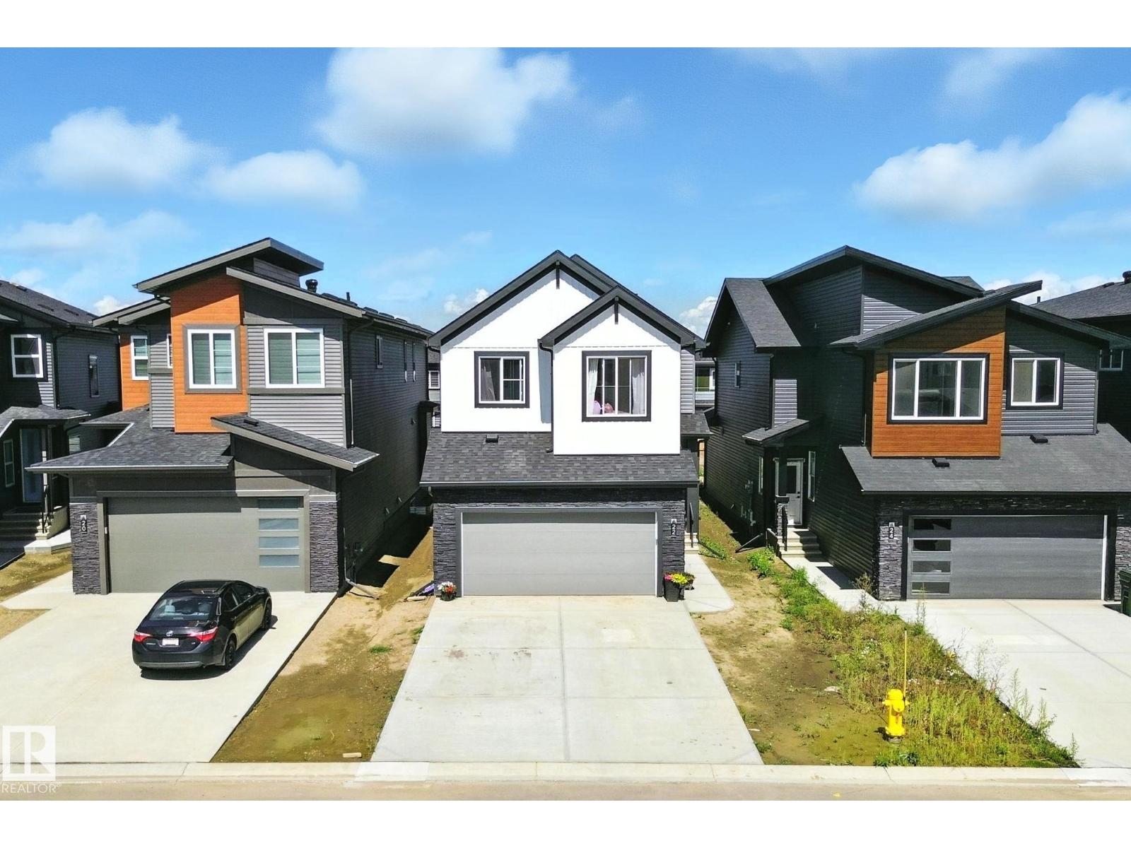 Photo 2 of 22 Kiwyck Li, Spruce Grove AB
