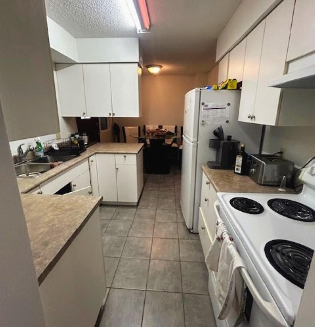 Photo 11 of 31962 Hillcrest Avenue, Mission BC