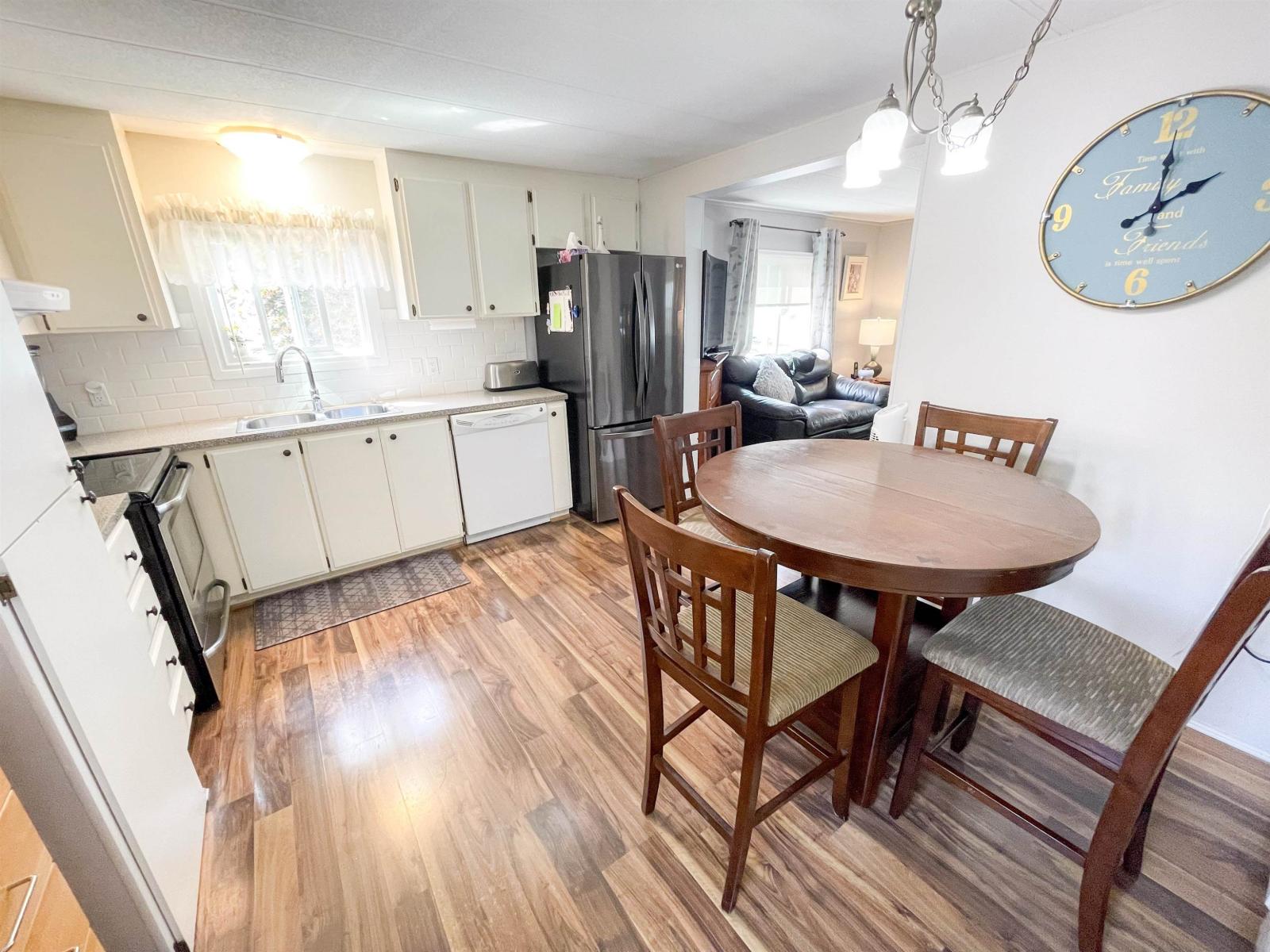 Photo 12 of 305 1840 160 Street, Surrey BC