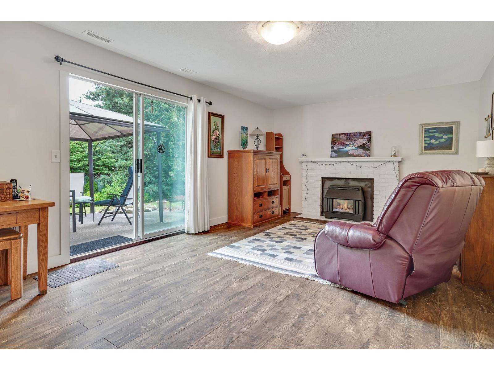Photo 10 of 5882 169 A Street, Surrey BC