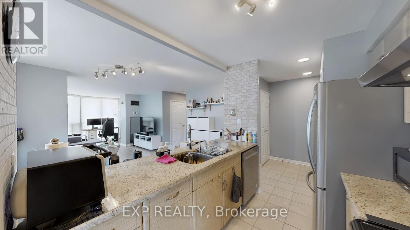 Photo 25 of 1105 24 Wellesley Street W, Toronto ON