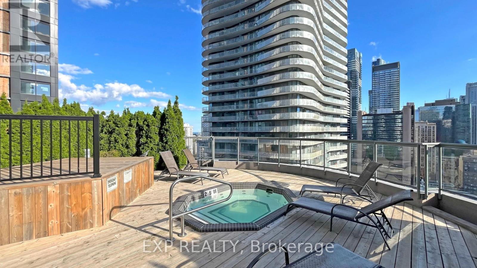 Photo 36 of 1105 24 Wellesley Street W, Toronto ON