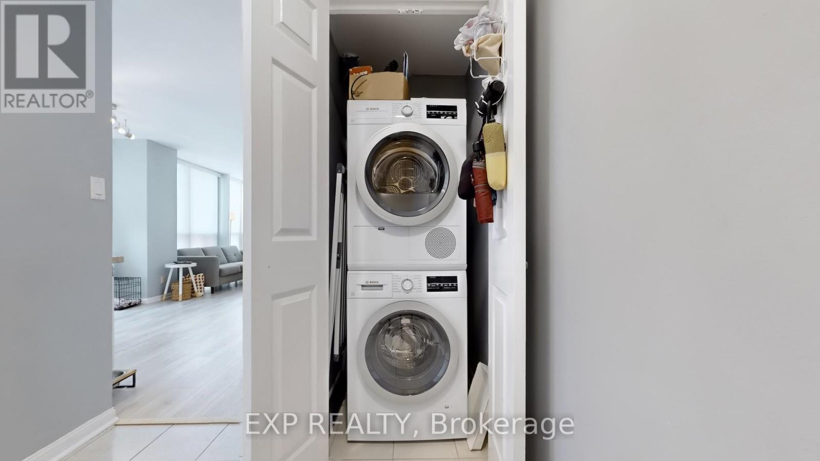 Photo 34 of 1105 24 Wellesley Street W, Toronto ON