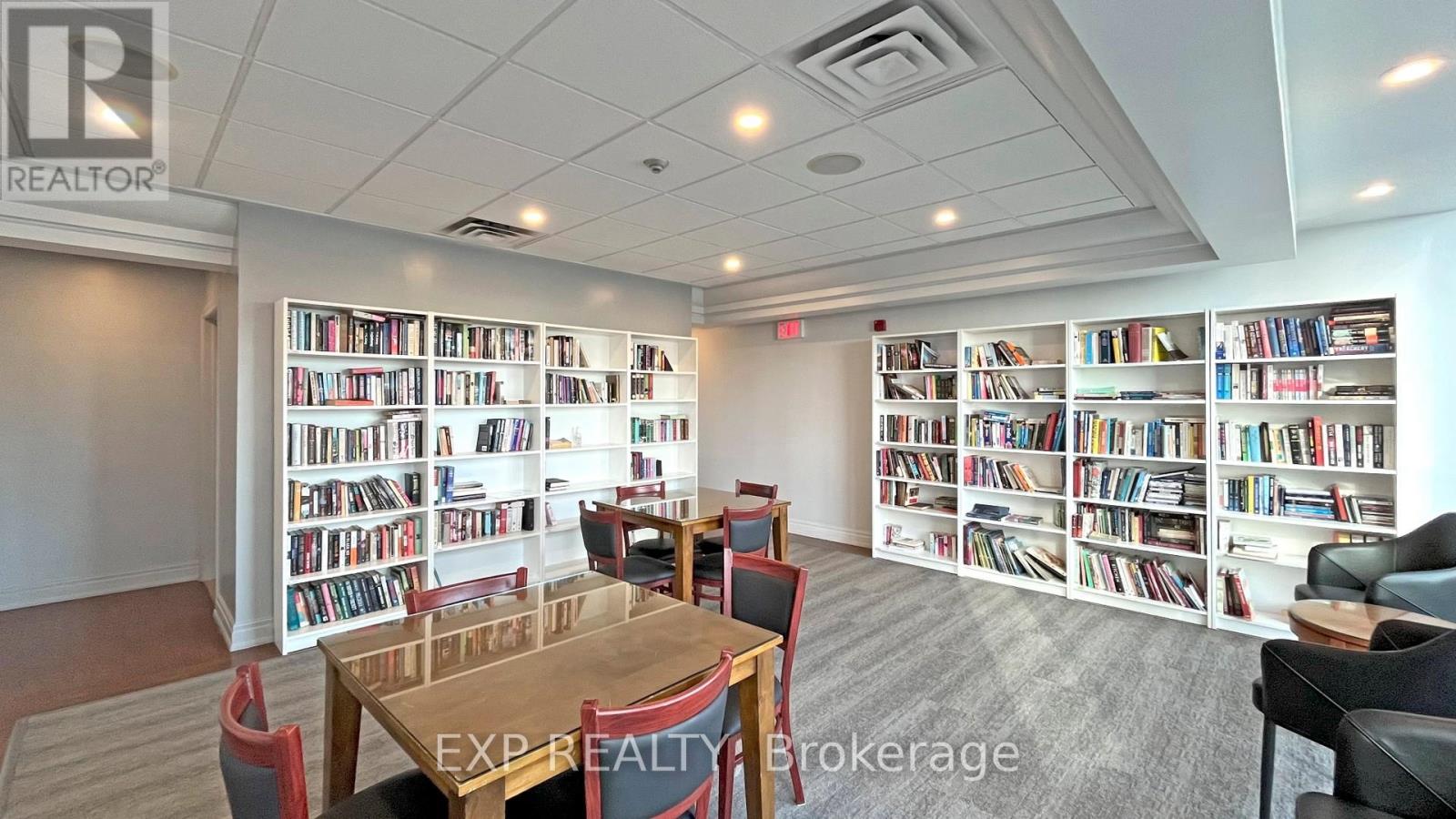Photo 8 of 1105 24 Wellesley Street W, Toronto ON