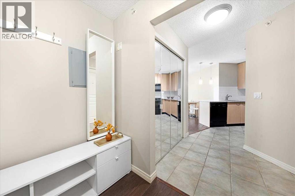 Single Family House for Sale in   Richard Road SW Lincoln Park Calgary 