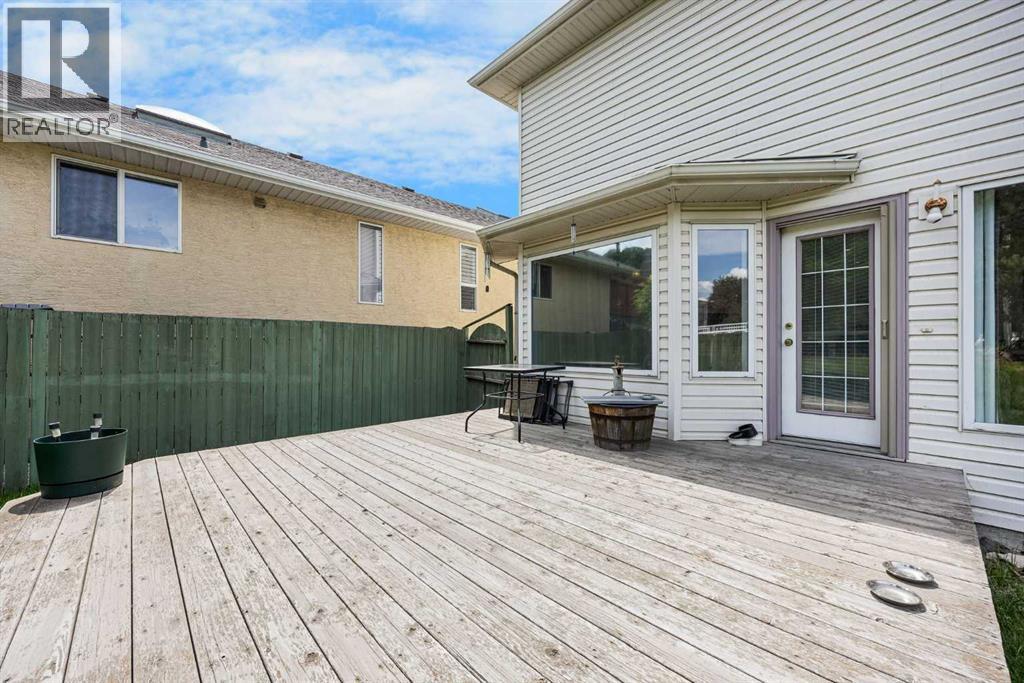 Single Family House for Sale in  Douglas Ridge Green SE Douglasdale/Glen Calgary 