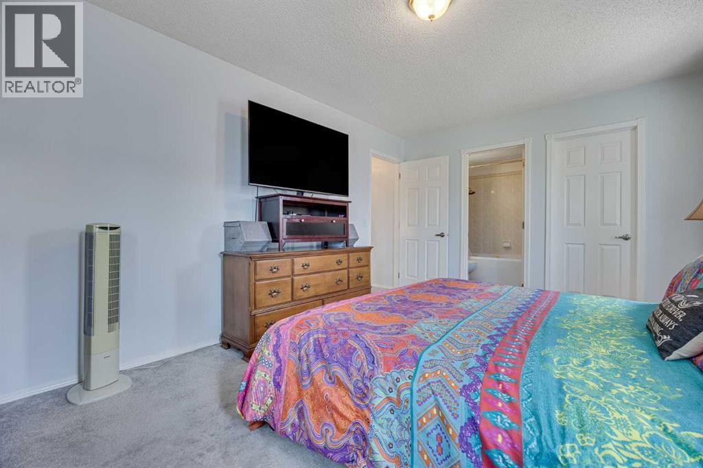 192 Douglas Ridge Green SE, Calgary, Alberta