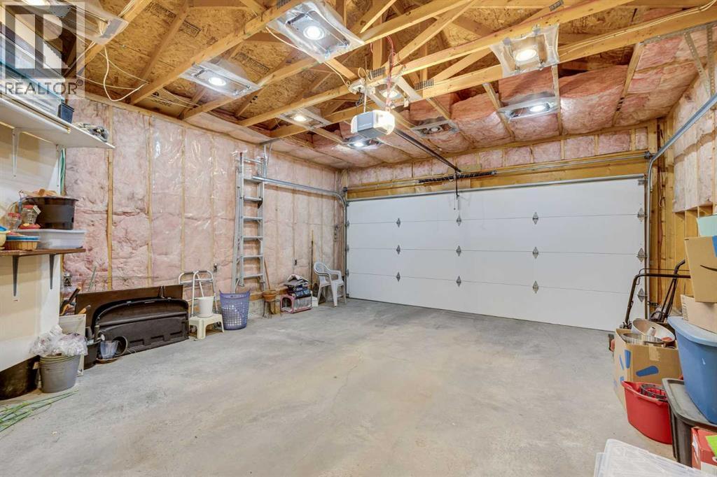 Single Family House for Sale in  Douglas Ridge Green SE Douglasdale/Glen Calgary 