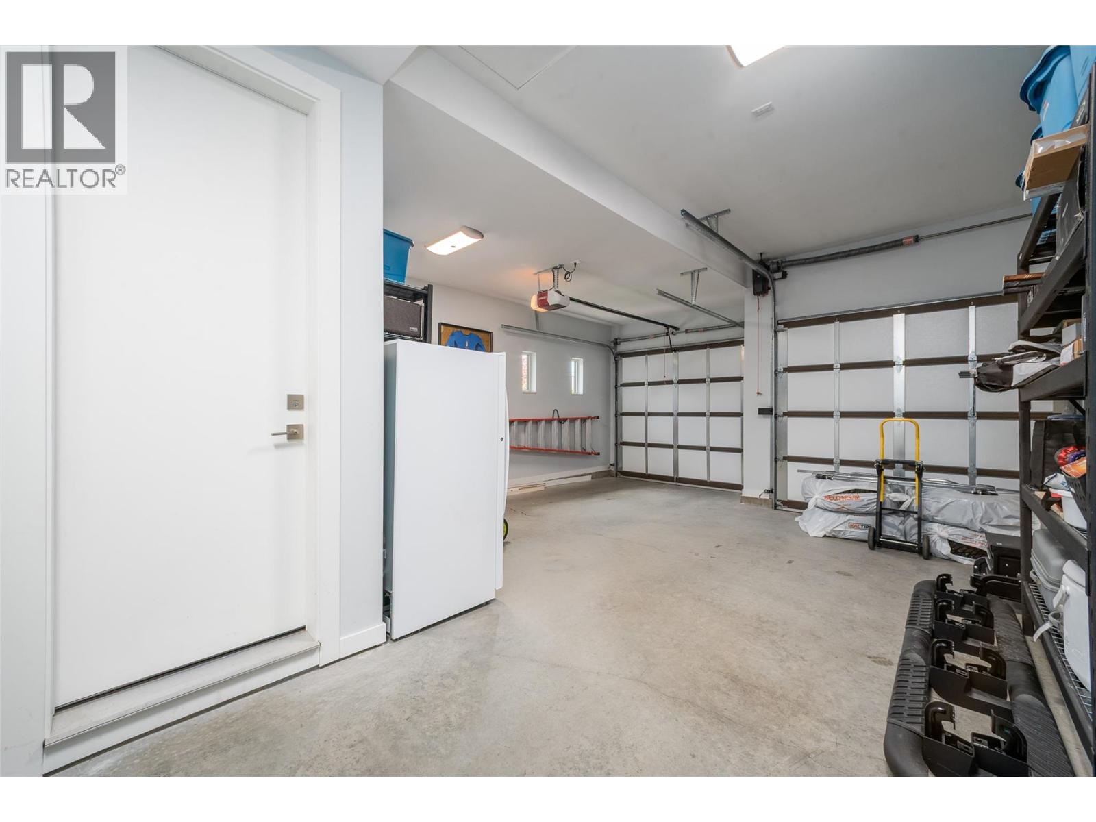  3567 Lakeshore Road, Kelowna