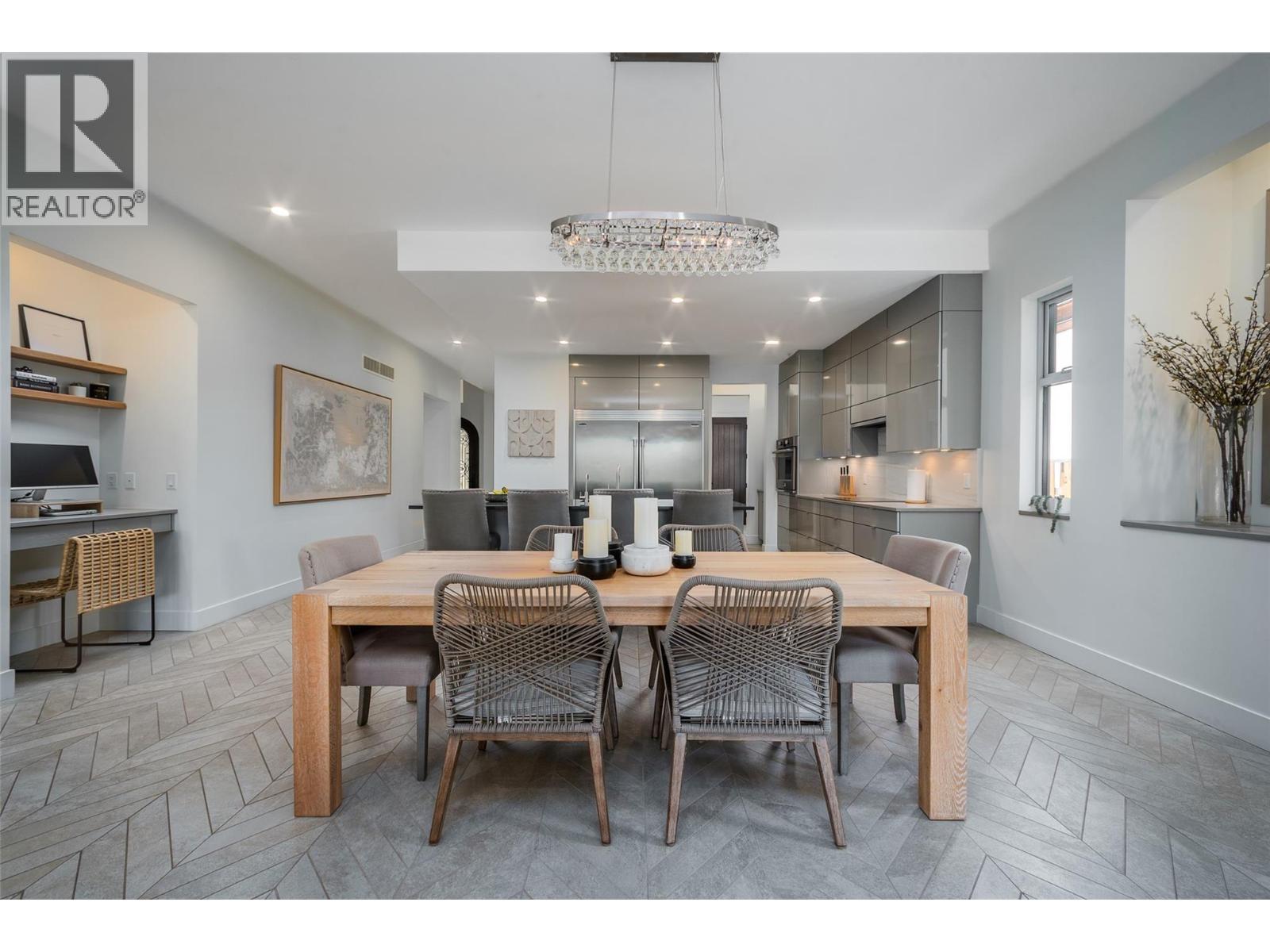  3567 Lakeshore Road, Kelowna