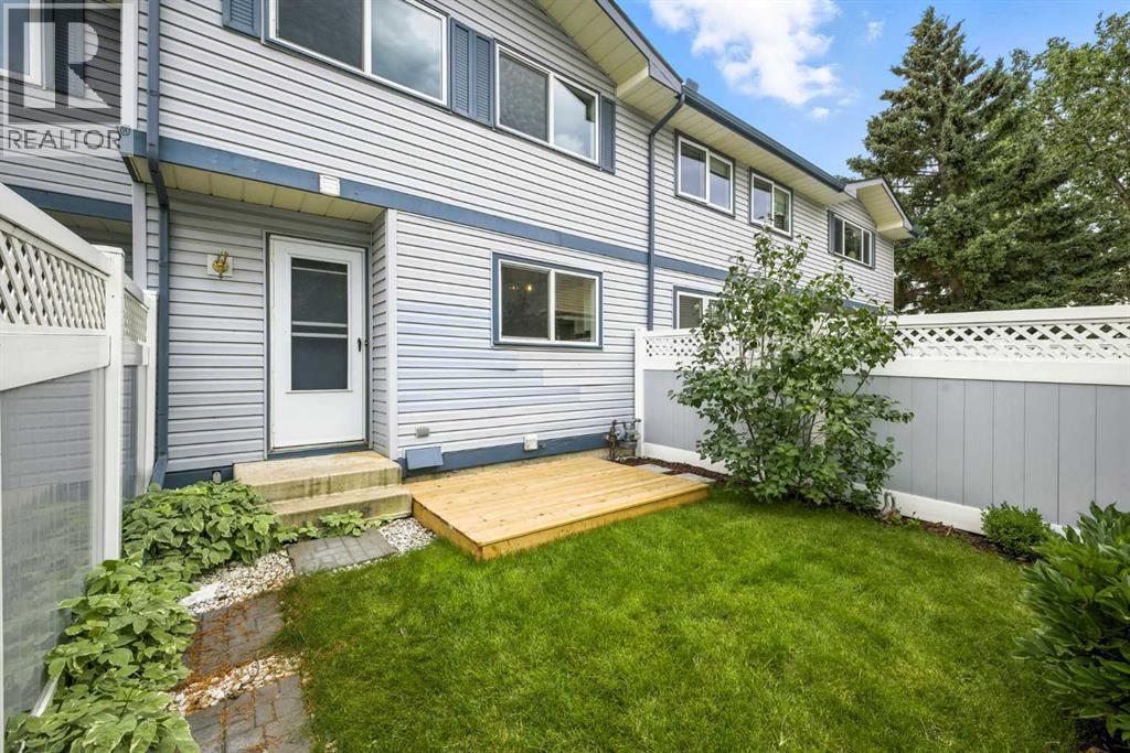 Single Family House for Sale in  Woodmont Terrace SW Woodbine Calgary 