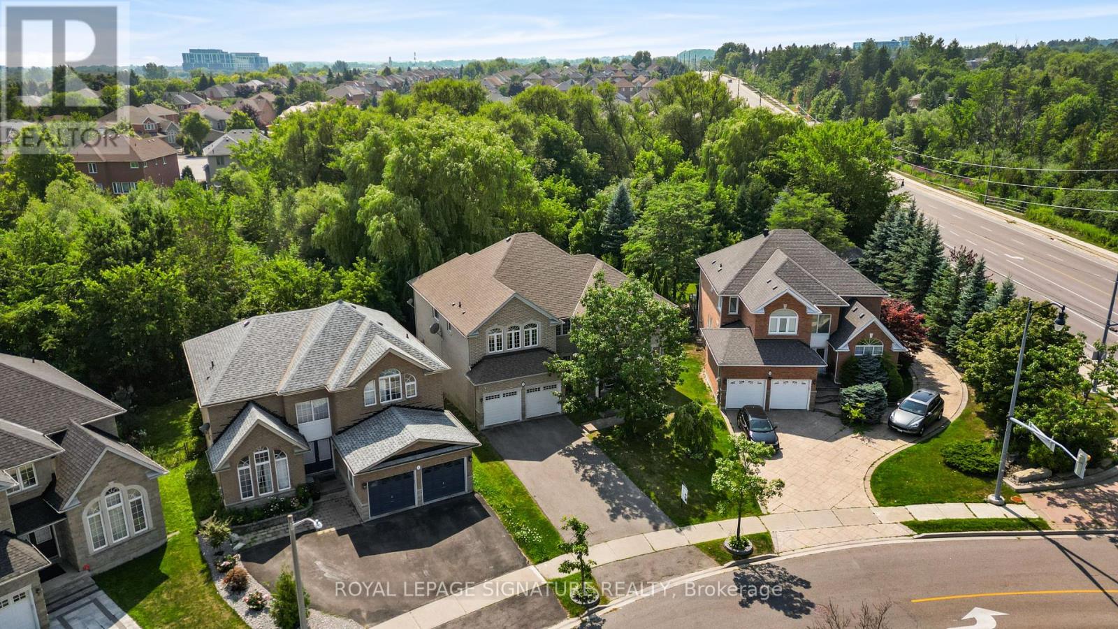 Photo 1 of 3 Linda Margaret Crescent, Richmond Hill ON