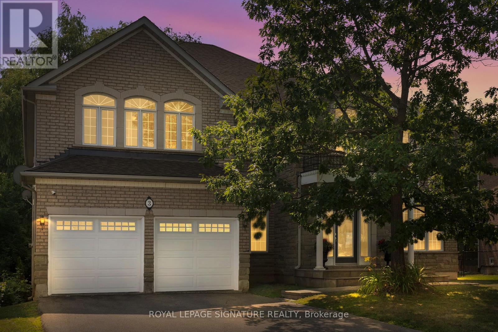 Photo 2 of 3 Linda Margaret Crescent, Richmond Hill ON