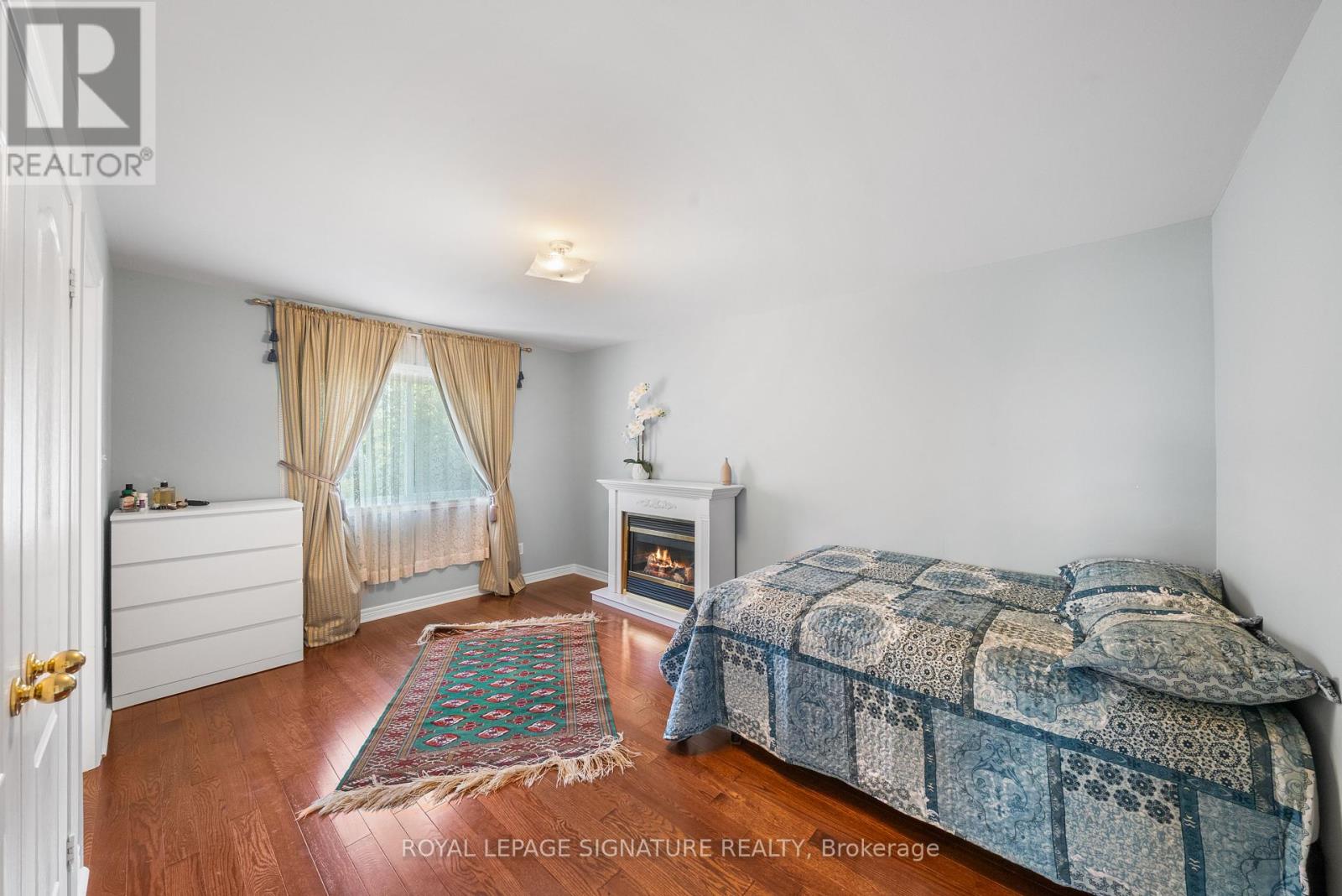 Photo 31 of 3 Linda Margaret Crescent, Richmond Hill ON