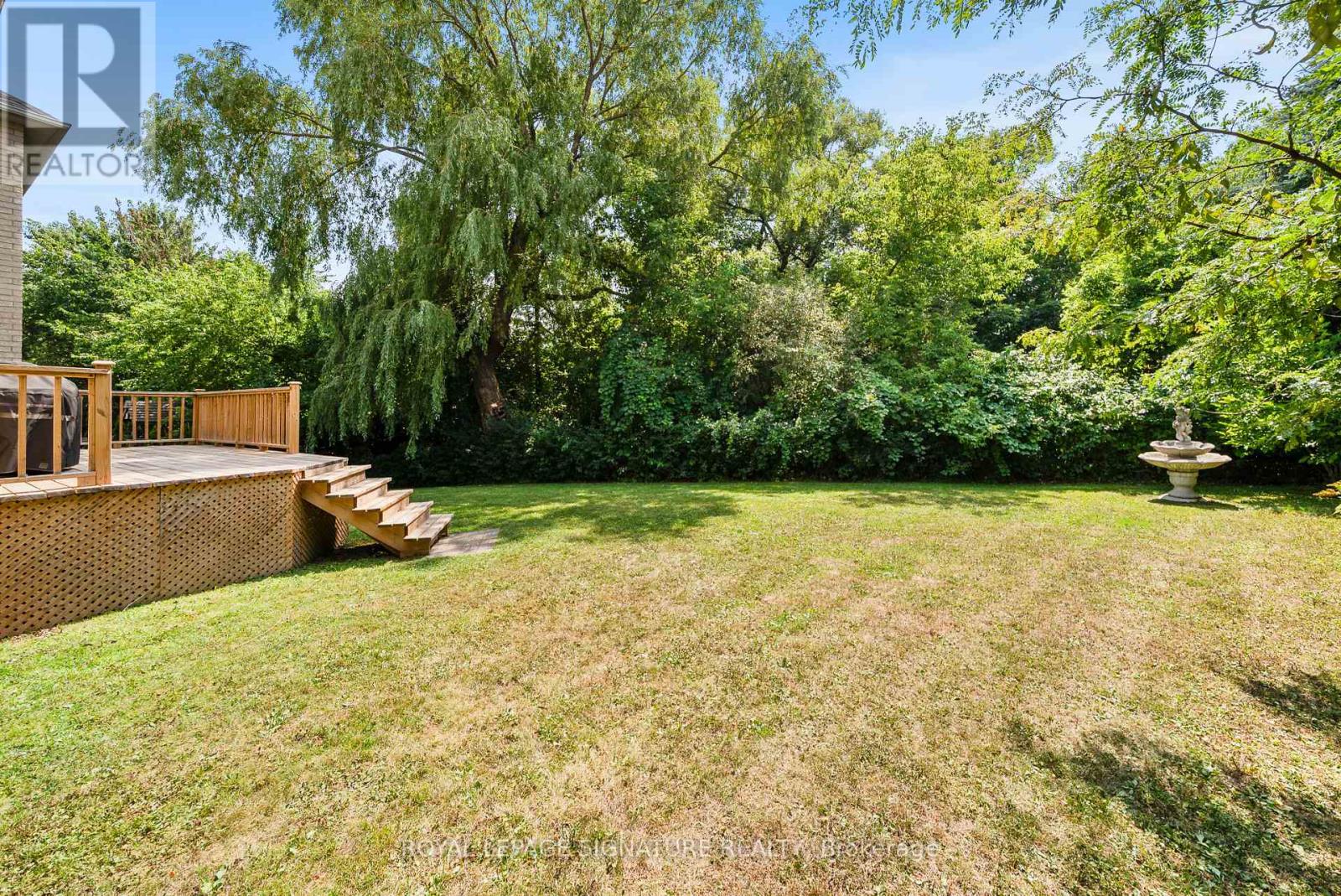 Photo 38 of 3 Linda Margaret Crescent, Richmond Hill ON