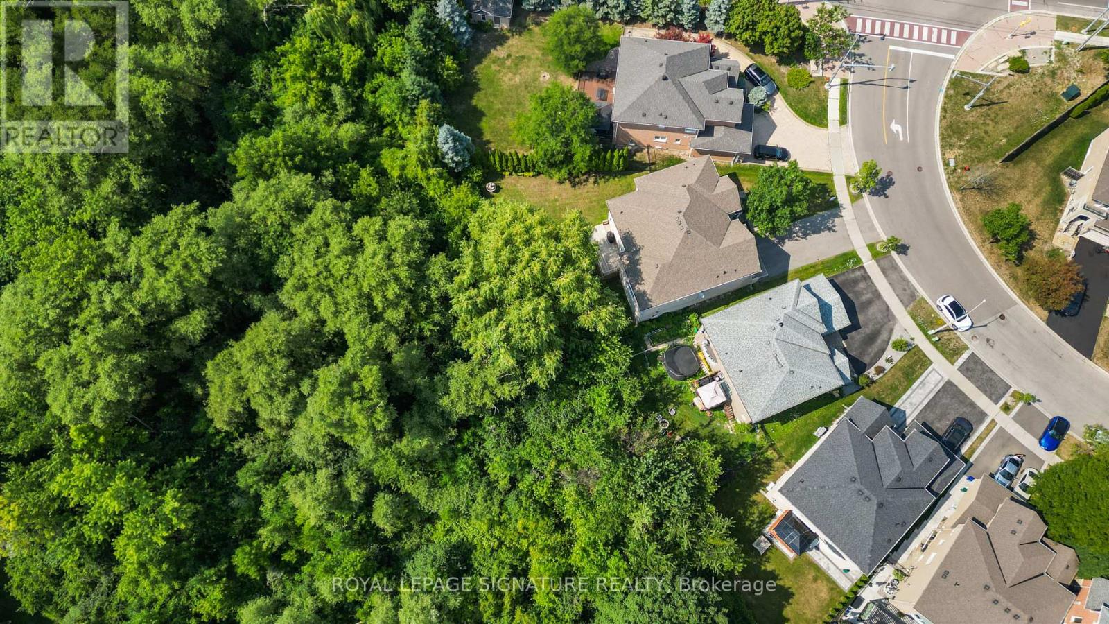 Photo 40 of 3 Linda Margaret Crescent, Richmond Hill ON