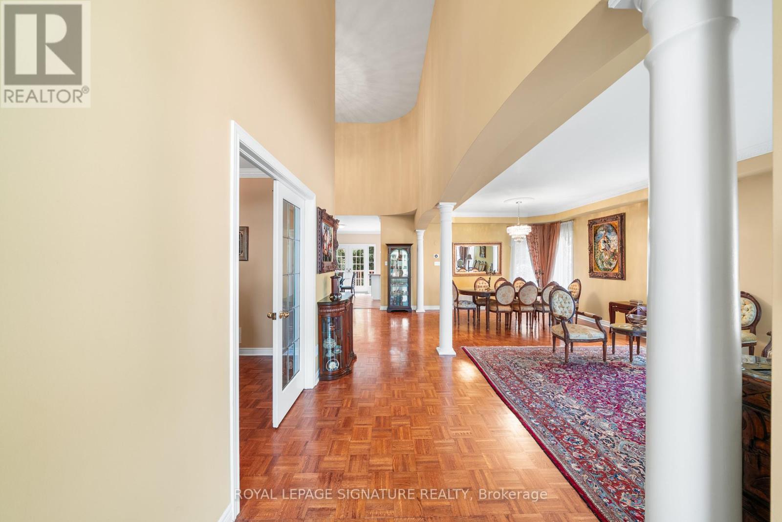 Photo 6 of 3 Linda Margaret Crescent, Richmond Hill ON