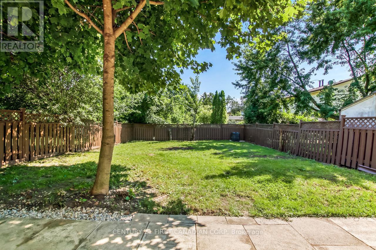Photo 6 of 59 Augusta Crescent, London South ON
