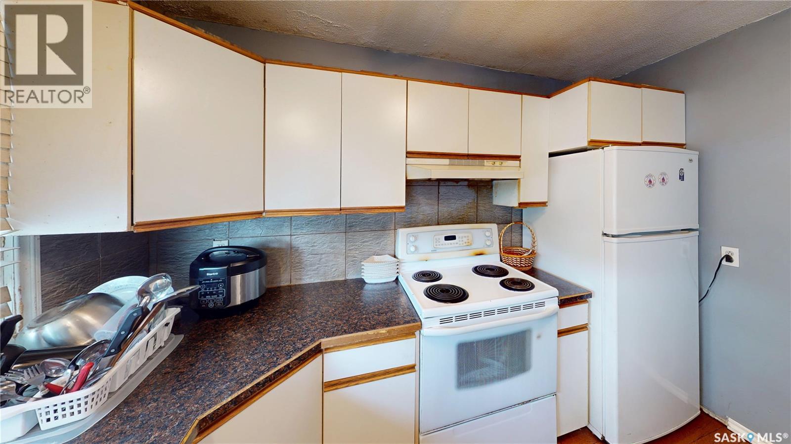 Photo 4 of 54 Froom Crescent, Regina SK