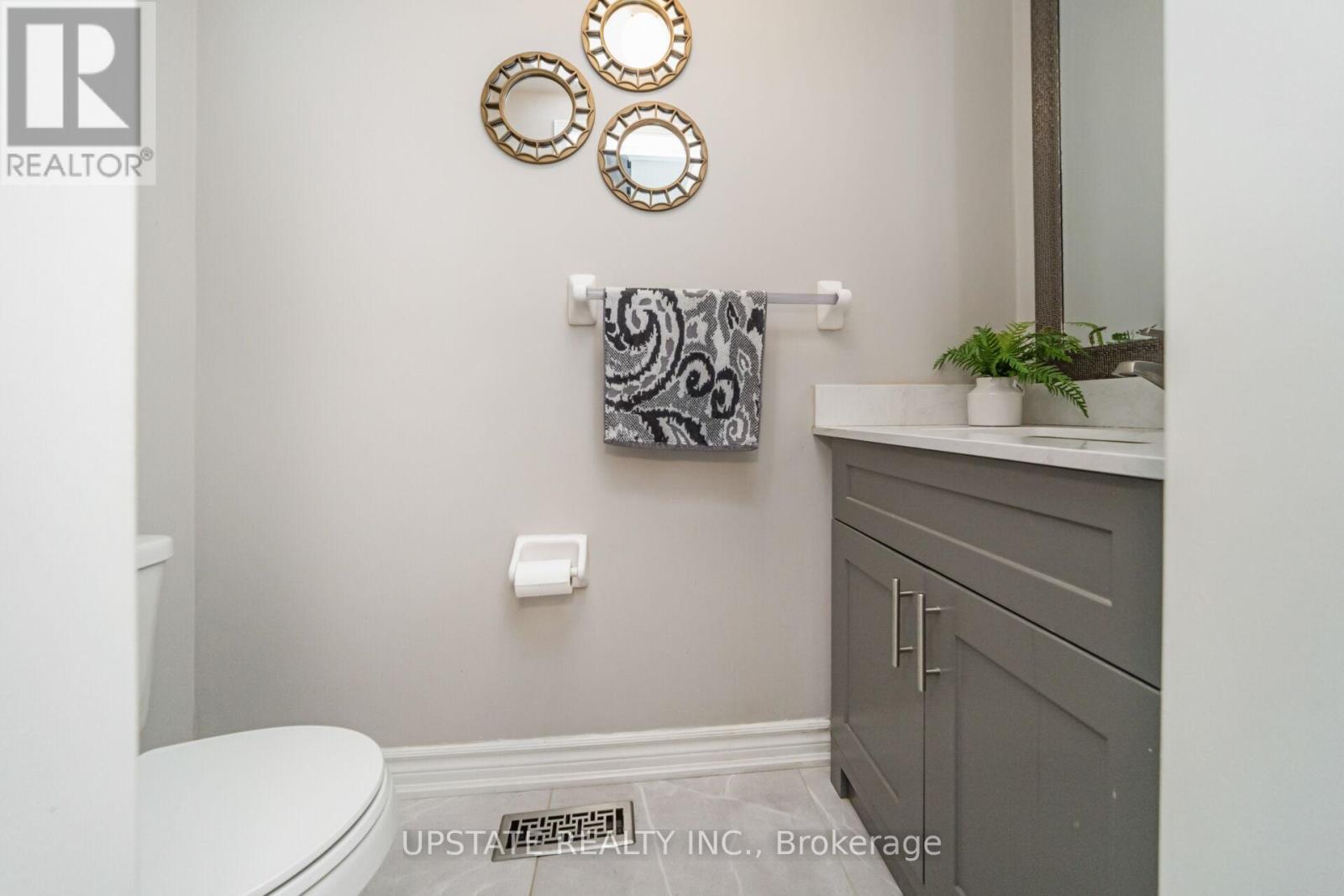 Photo 18 of 48 Clementine Drive, Brampton ON