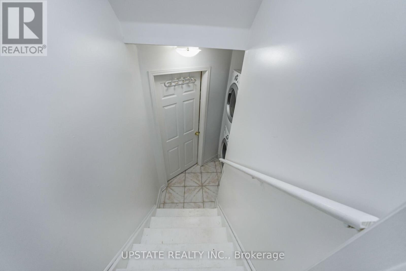 Photo 30 of 48 Clementine Drive, Brampton ON