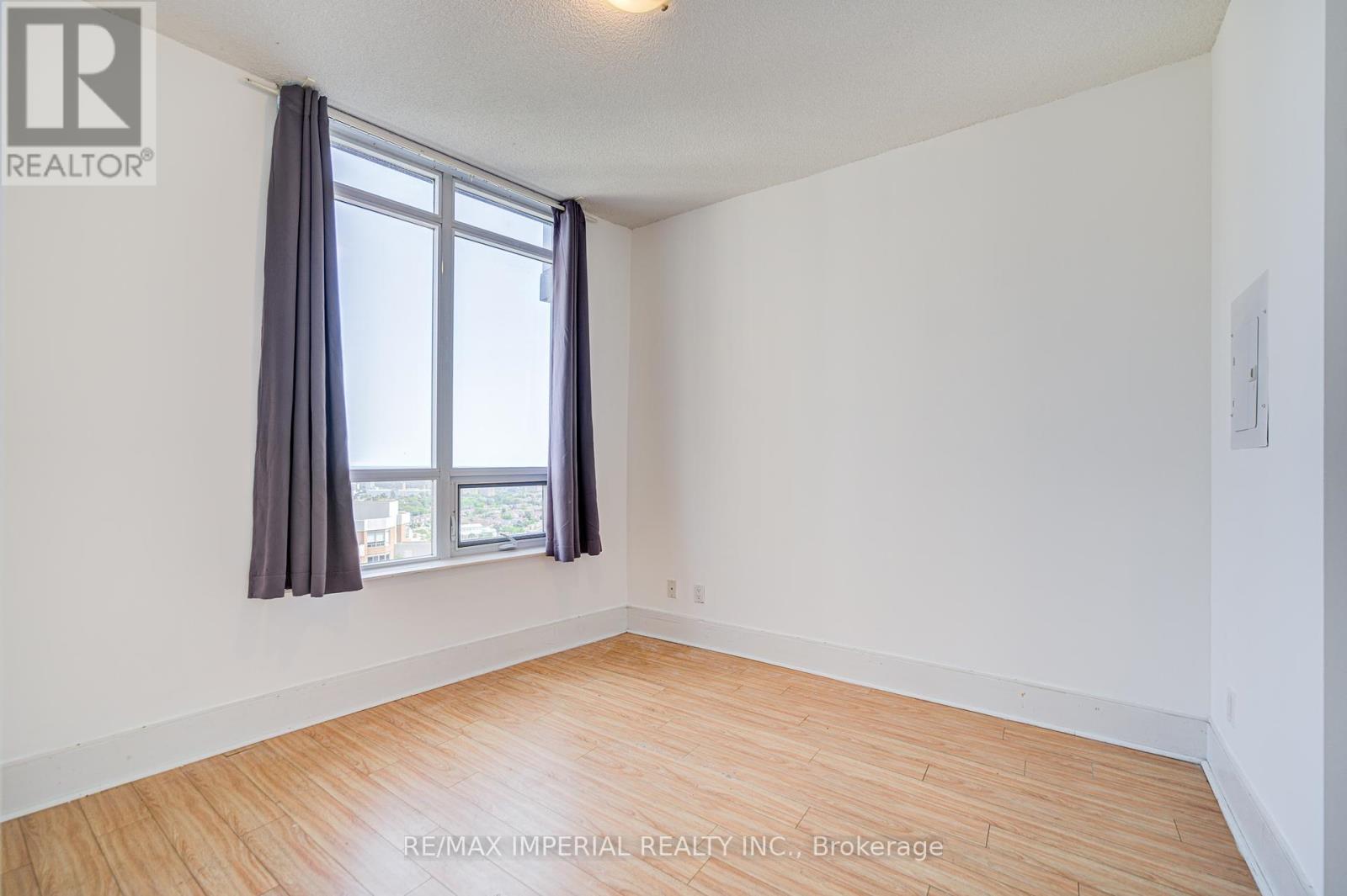 Photo 13 of 2508 330 Burnhamthorpe Road W, Mississauga ON