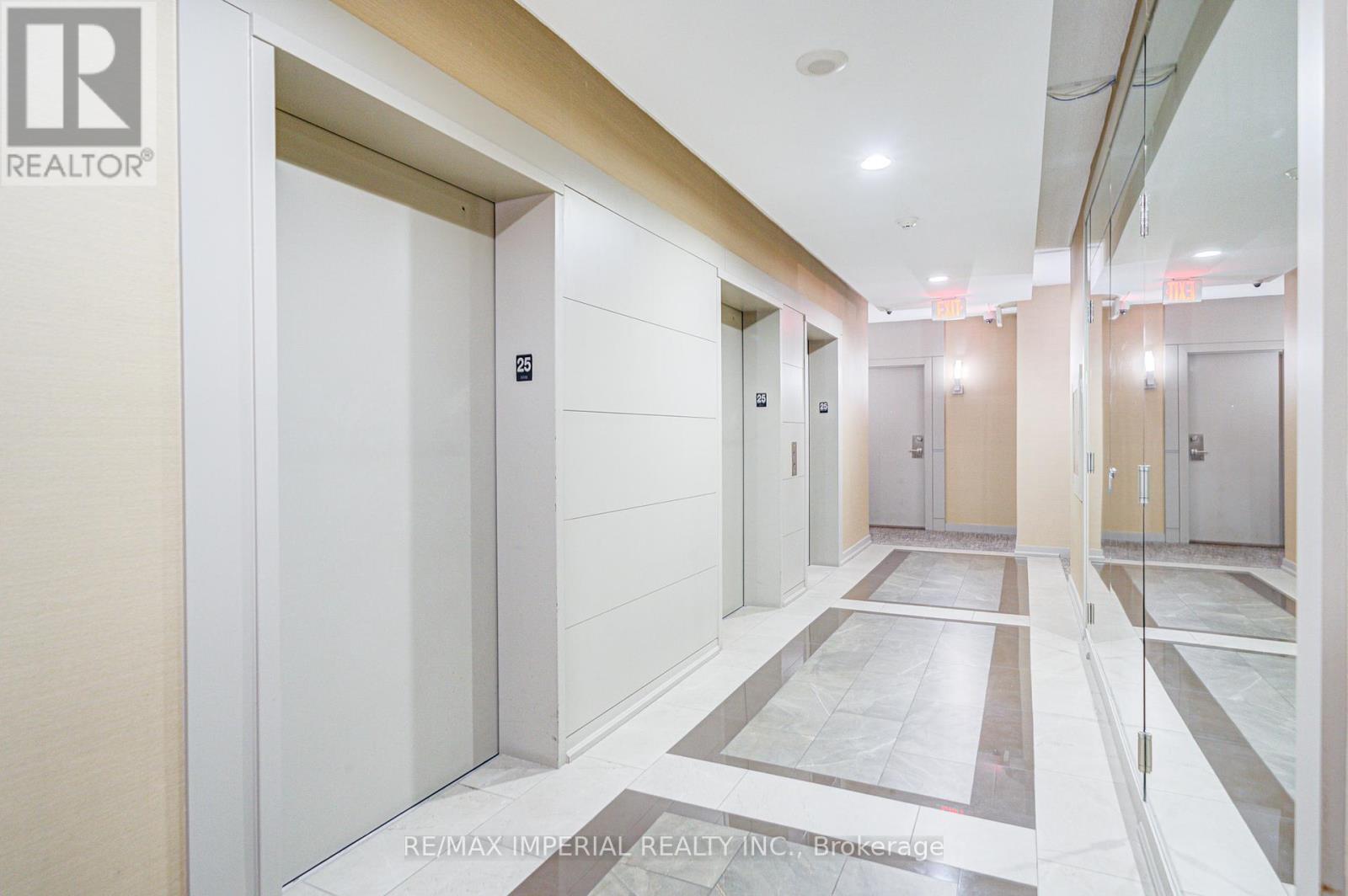 Photo 3 of 2508 330 Burnhamthorpe Road W, Mississauga ON
