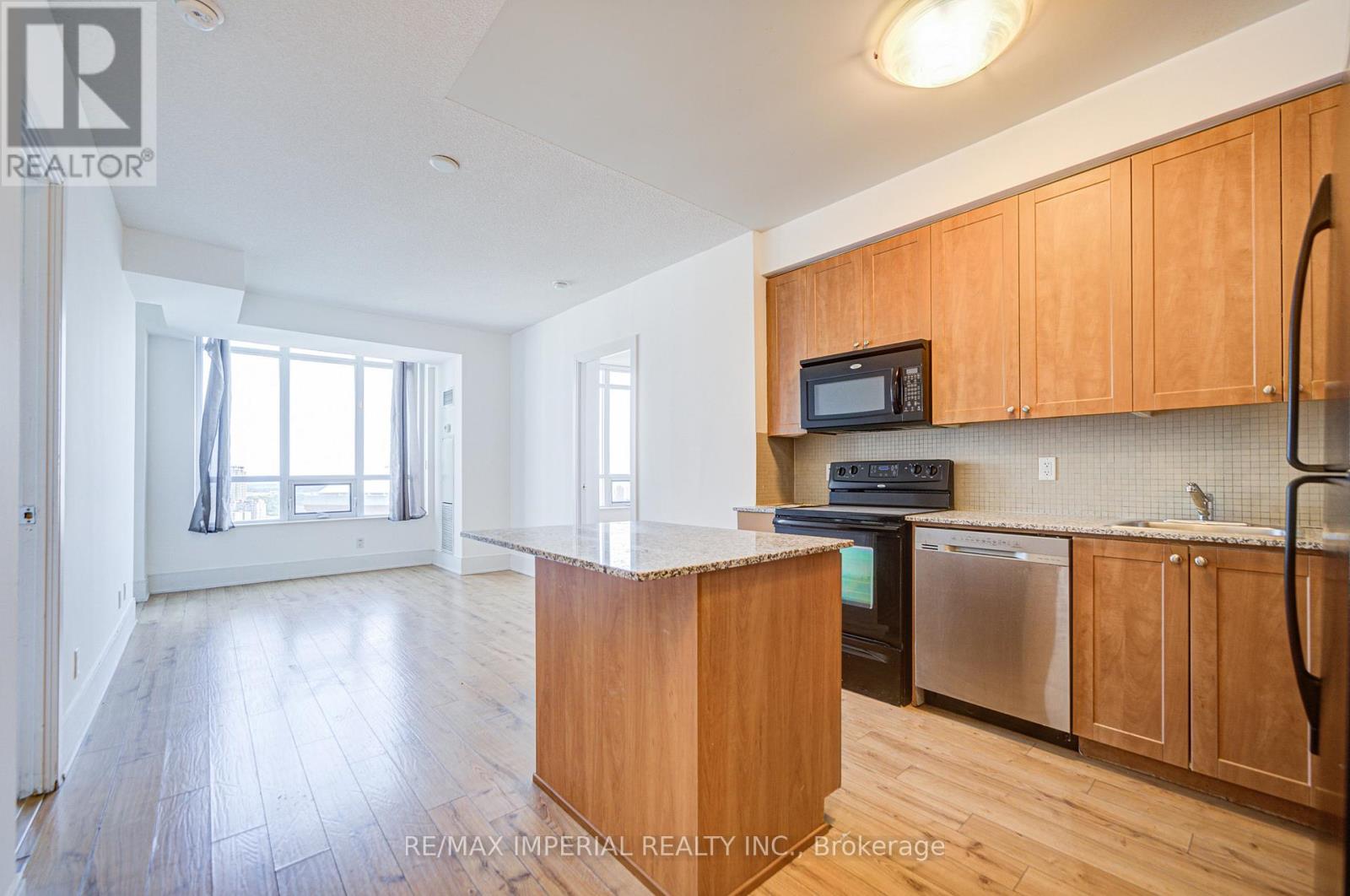 Photo 7 of 2508 330 Burnhamthorpe Road W, Mississauga ON