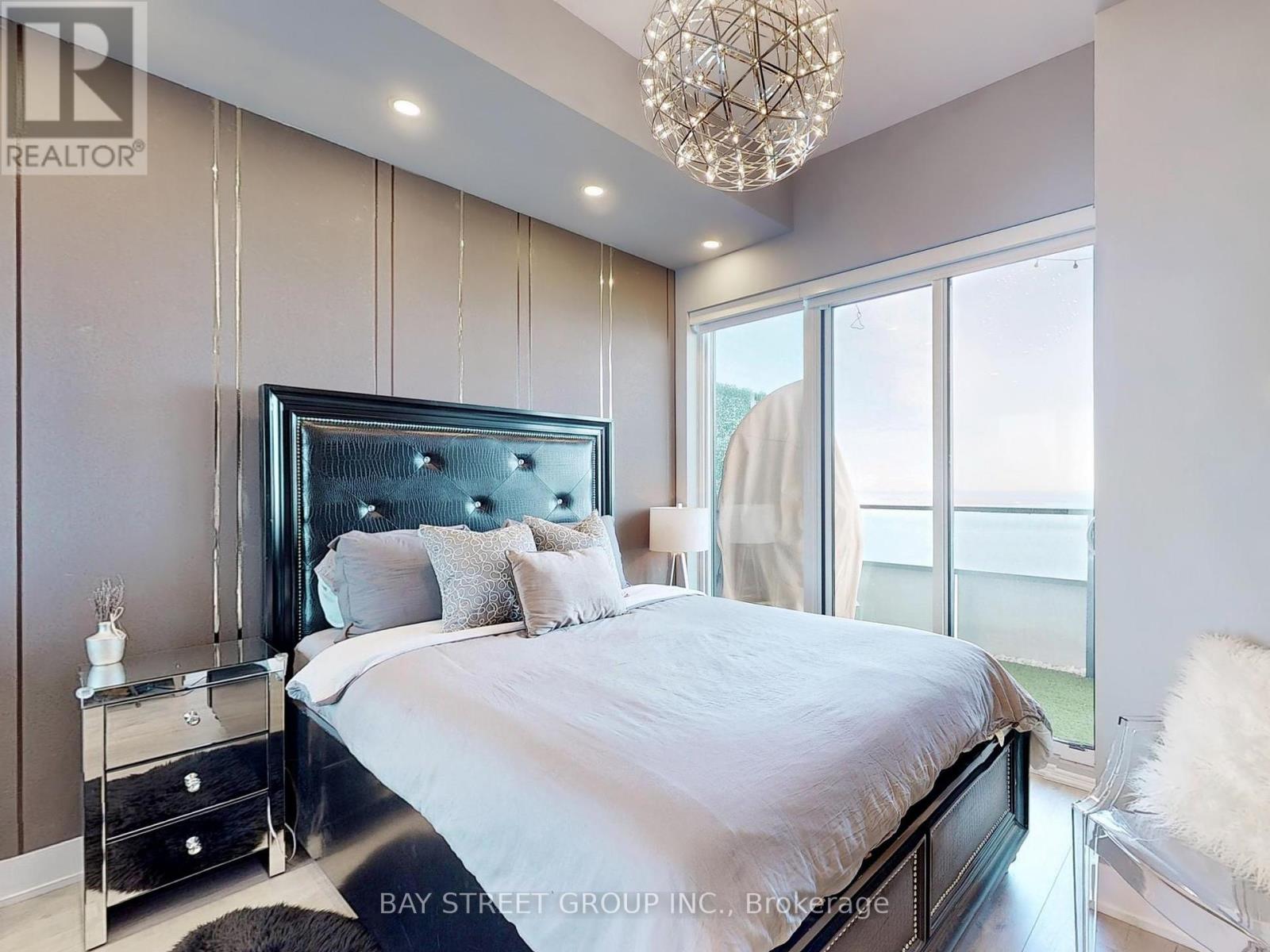 Photo 5 of Lph 07 A 30 Shore Breeze Drive, Toronto ON