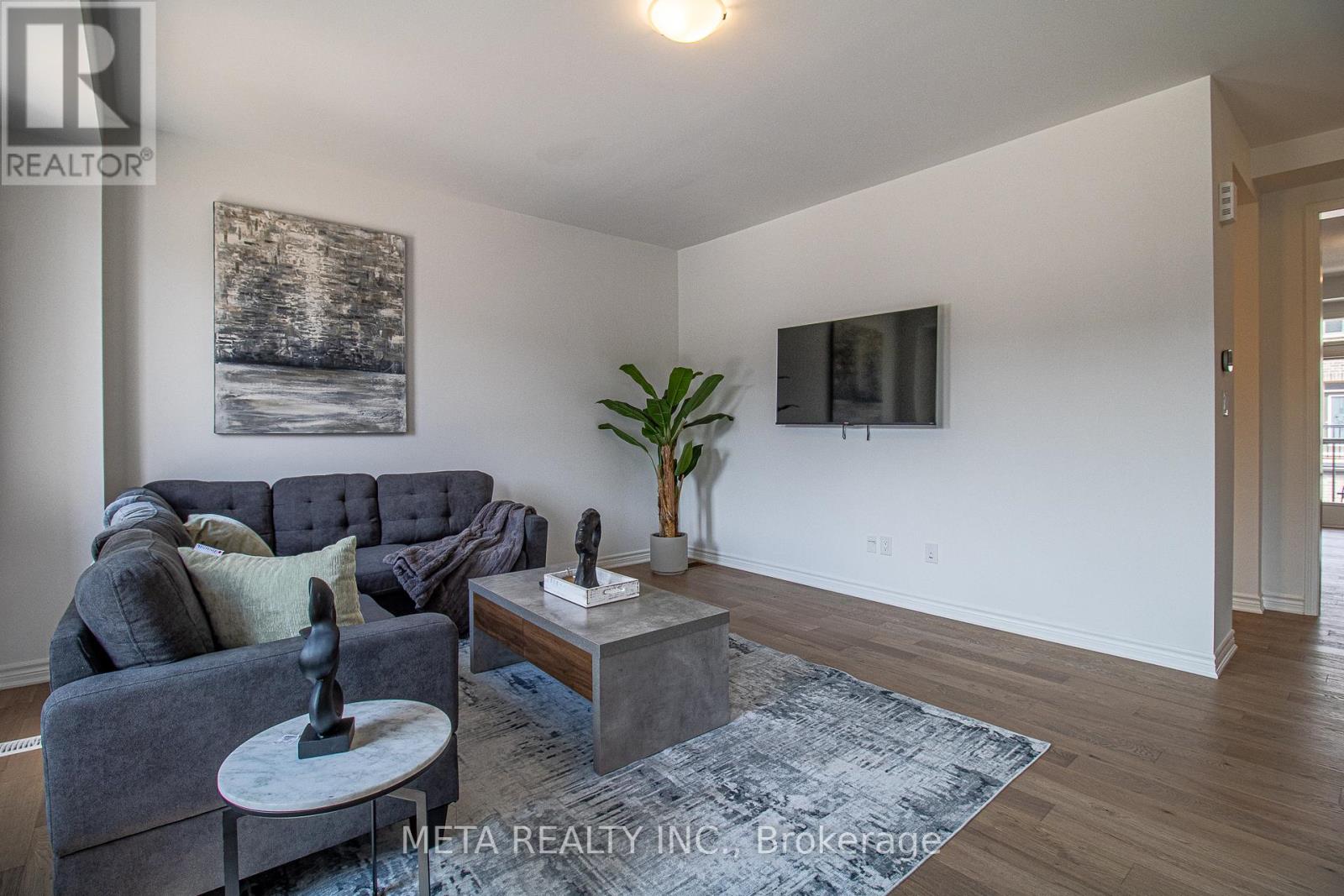 Photo 18 of 1359 William Halton Parkway, Oakville ON