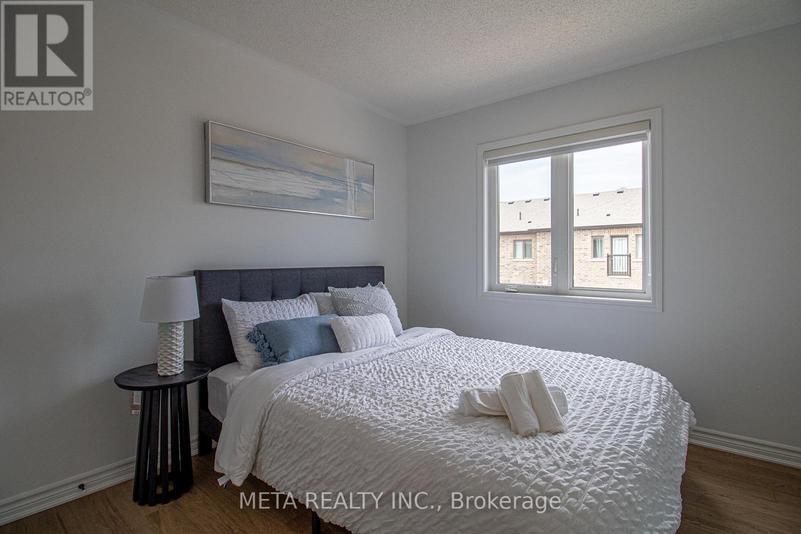 Photo 20 of 1359 William Halton Parkway, Oakville ON