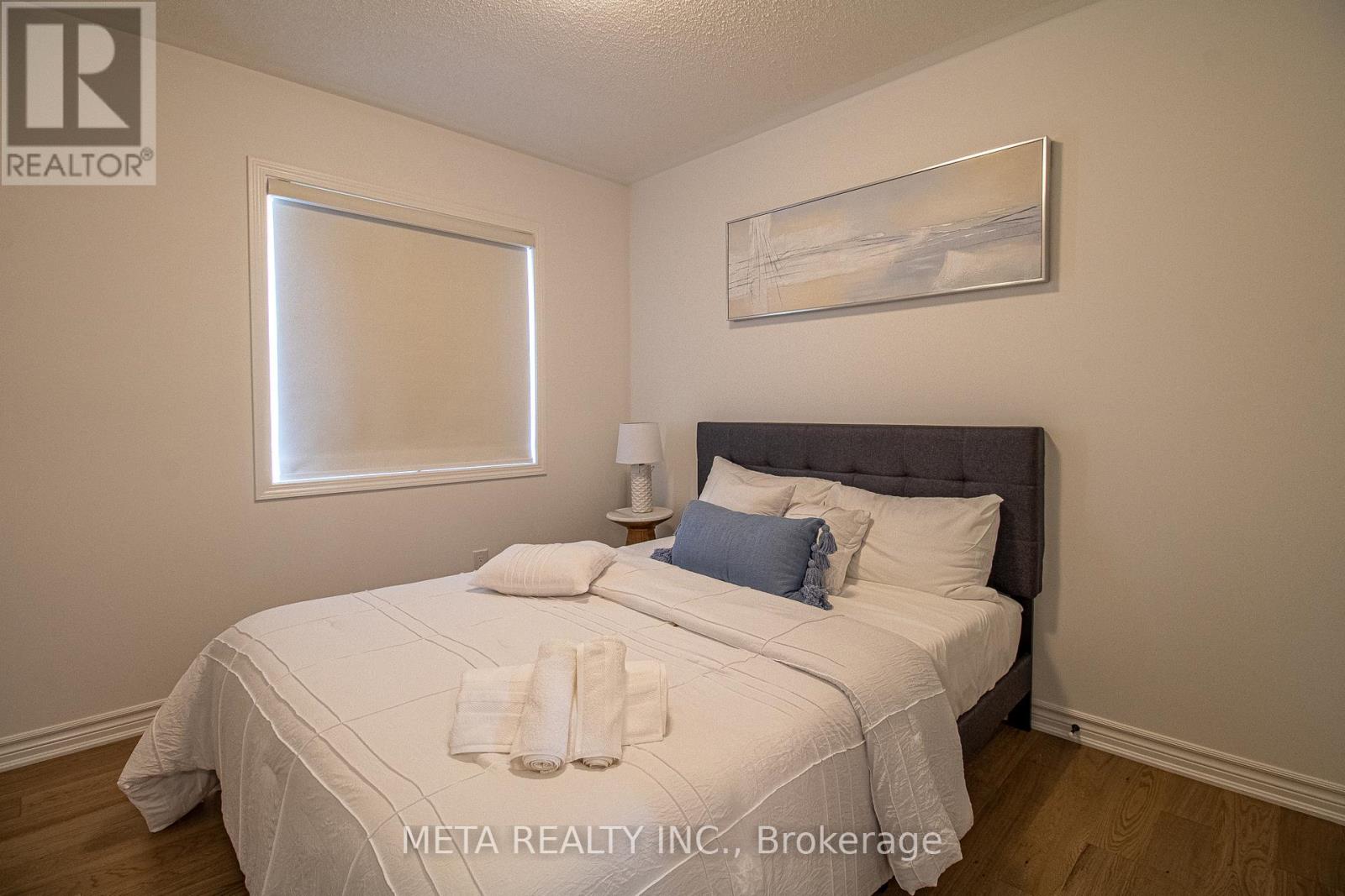 Photo 31 of 1359 William Halton Parkway, Oakville ON