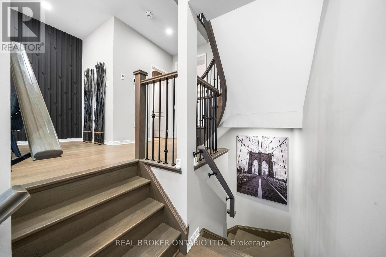 Photo 18 of 114 Preston Meadow Avenue, Mississauga ON