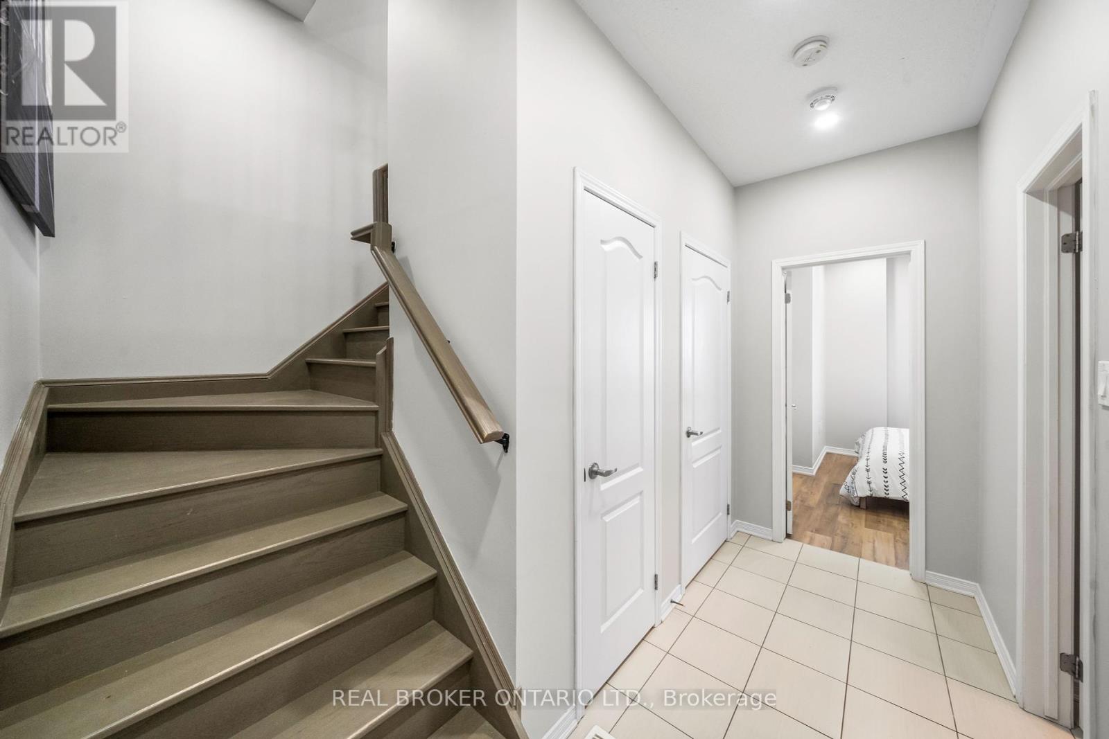 Photo 20 of 114 Preston Meadow Avenue, Mississauga ON