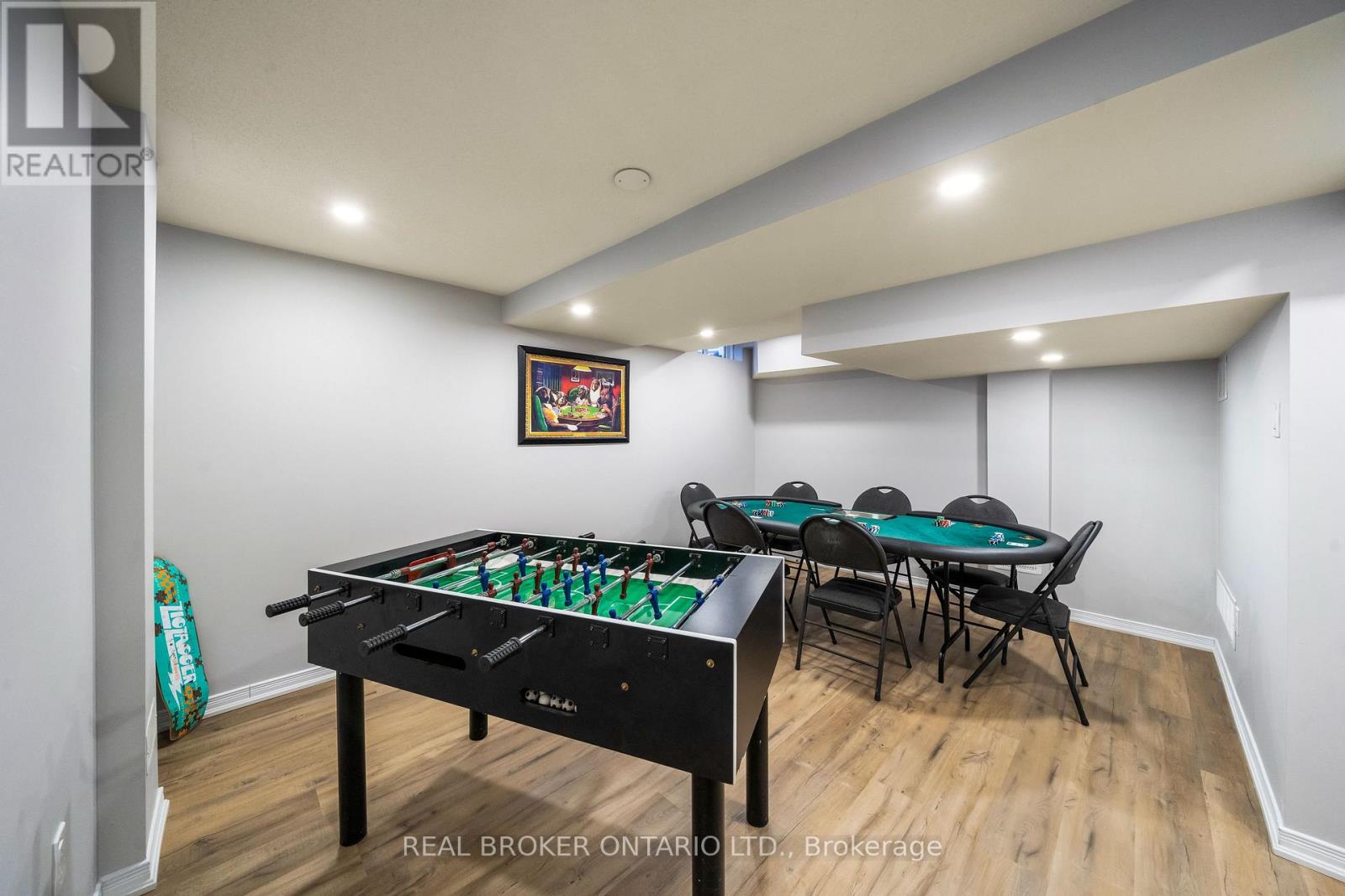Photo 24 of 114 Preston Meadow Avenue, Mississauga ON