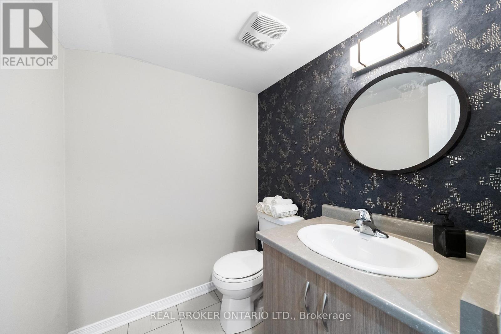 Photo 26 of 114 Preston Meadow Avenue, Mississauga ON