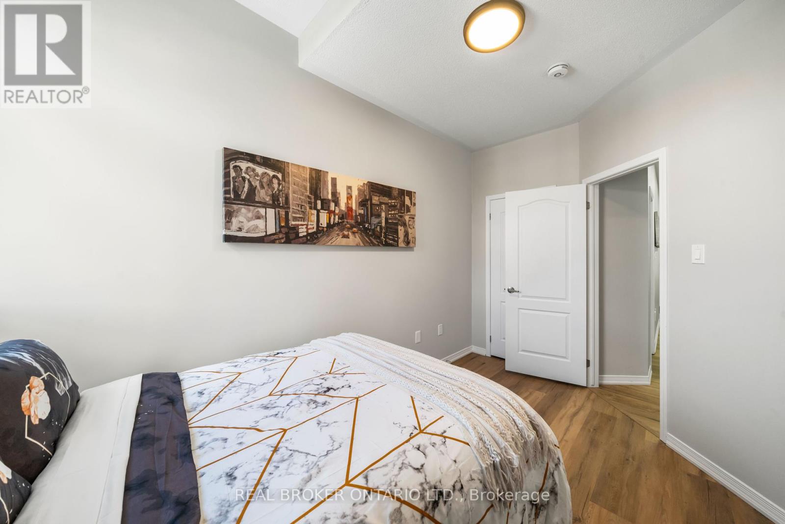 Photo 36 of 114 Preston Meadow Avenue, Mississauga ON