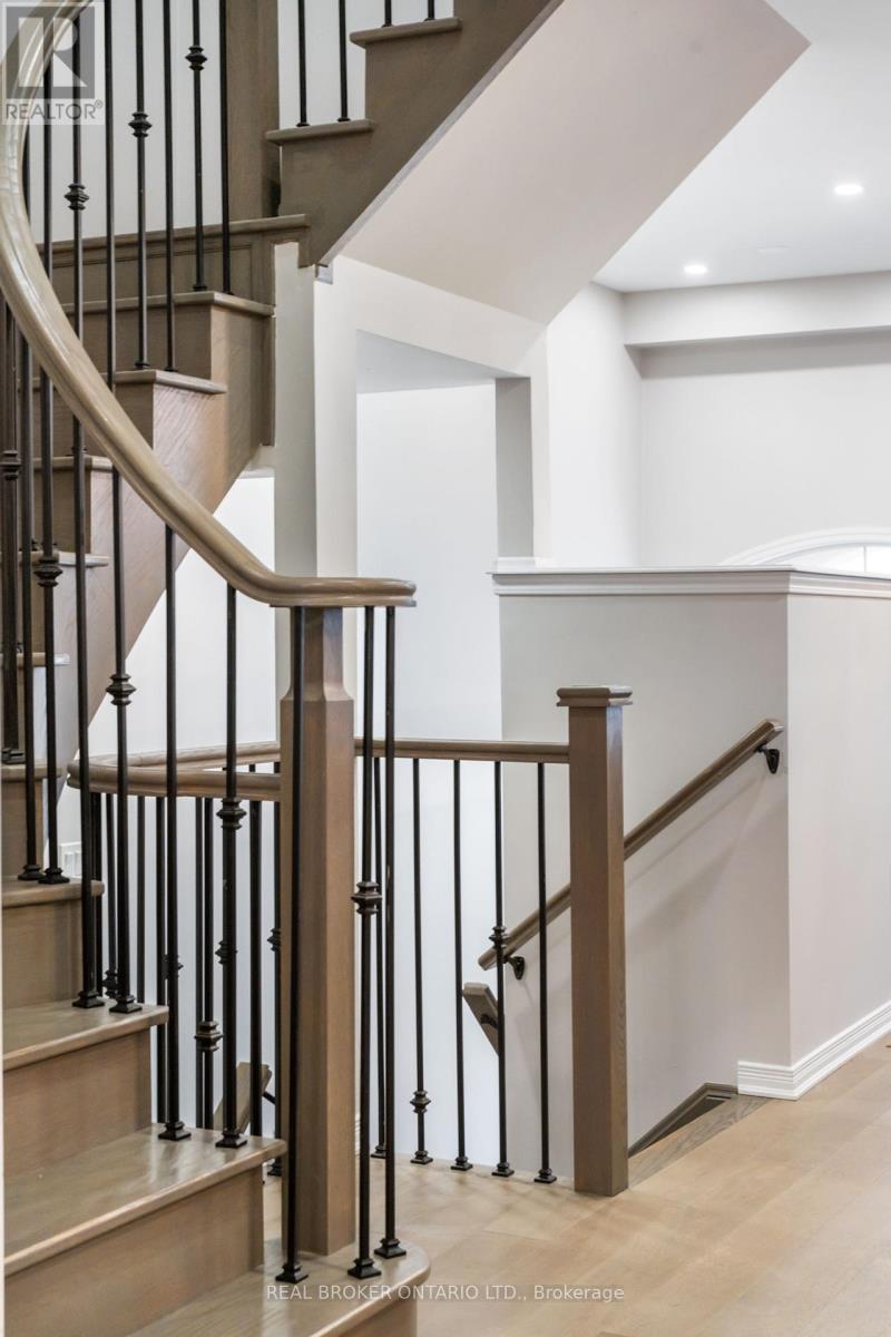 Photo 46 of 114 Preston Meadow Avenue, Mississauga ON
