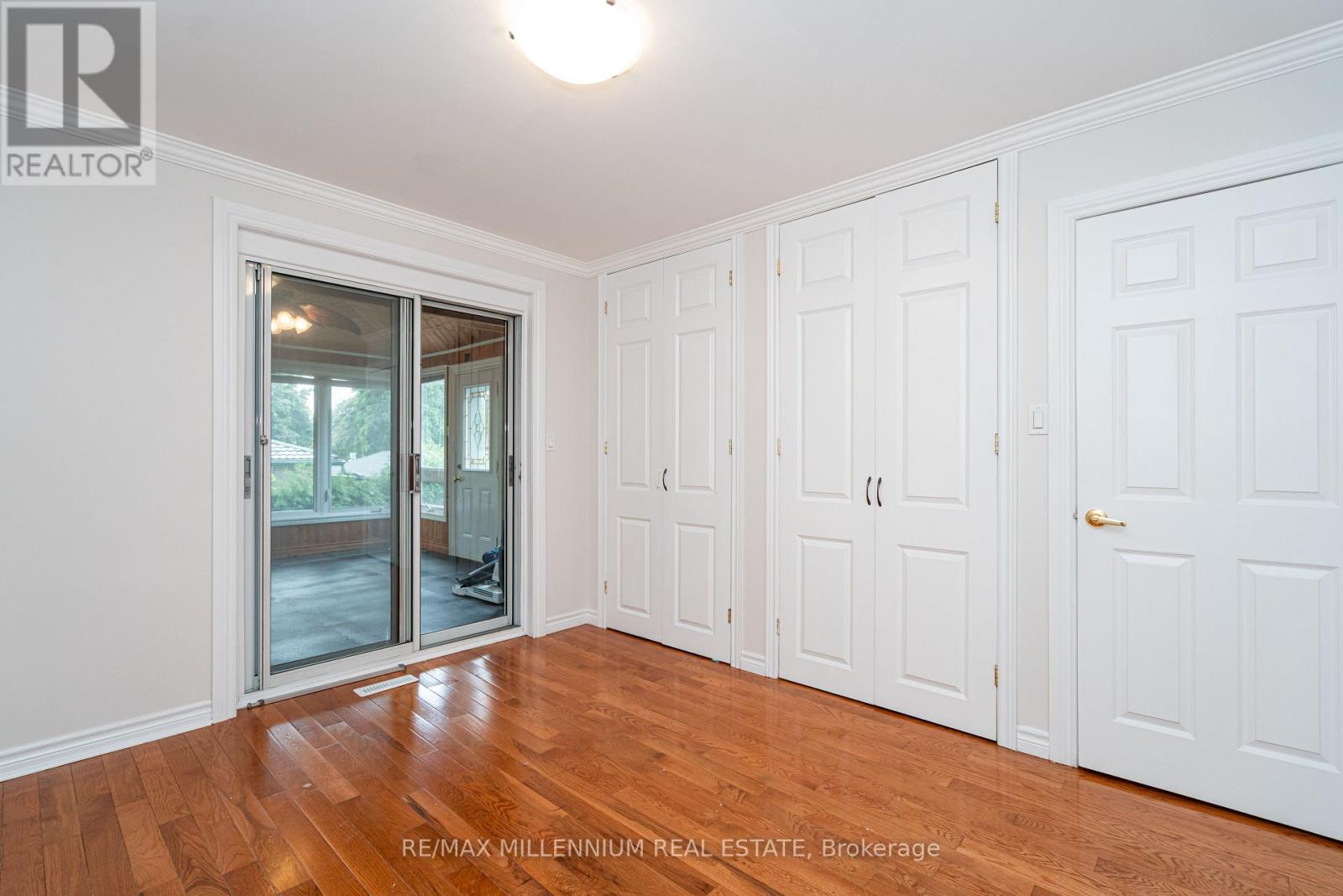 Photo 19 of 120 Madoc Drive, Brampton ON