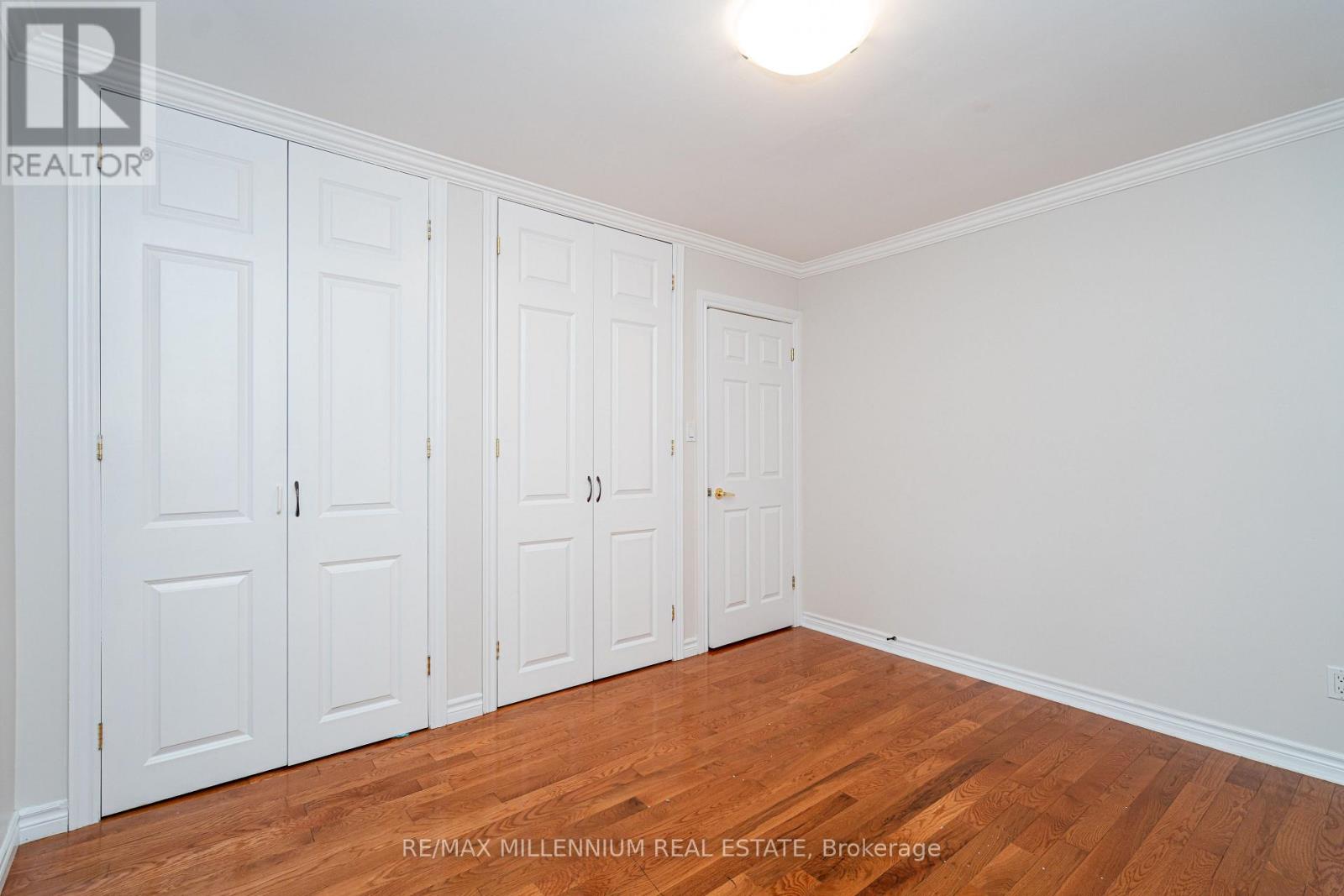 Photo 20 of 120 Madoc Drive, Brampton ON
