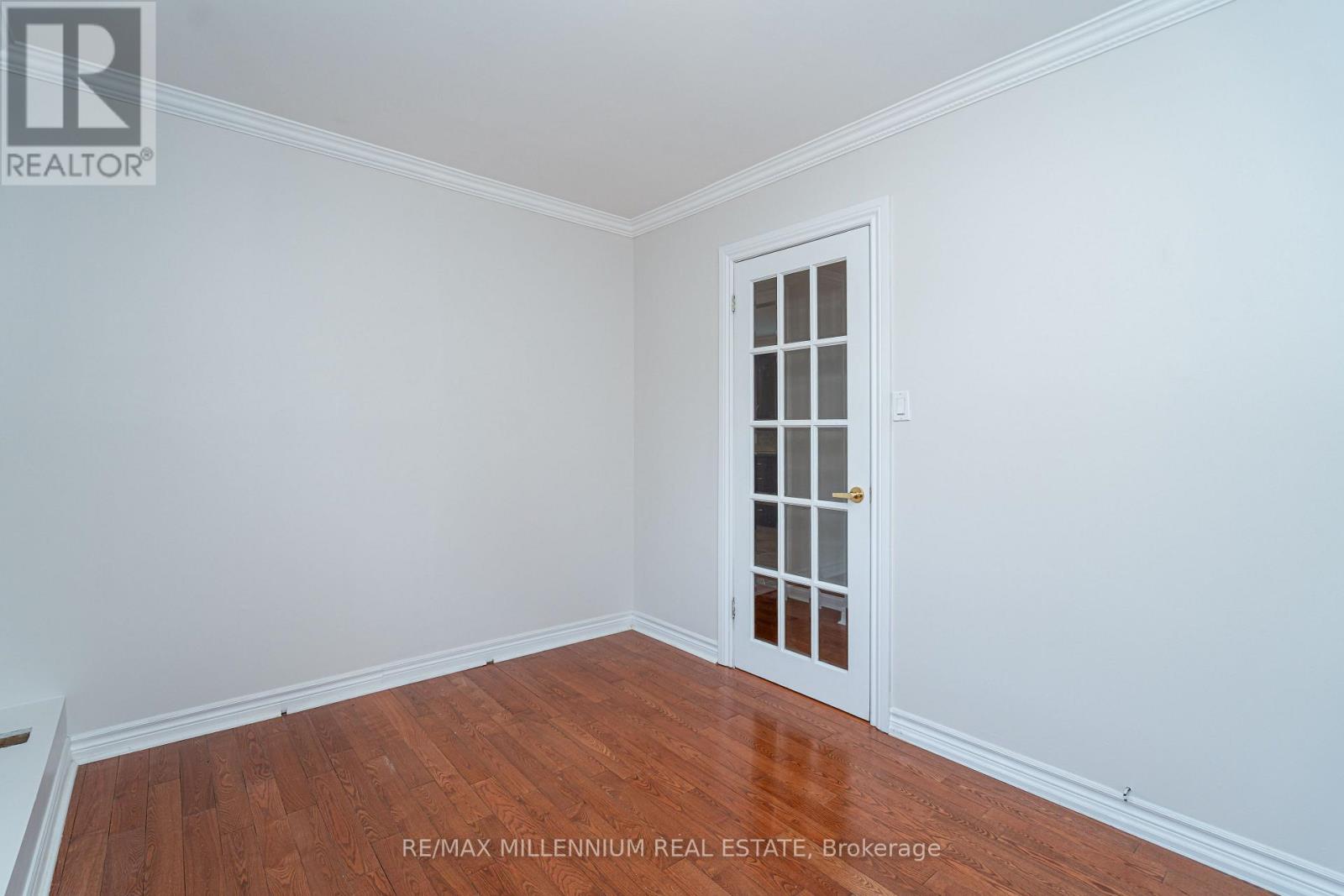 Photo 35 of 120 Madoc Drive, Brampton ON