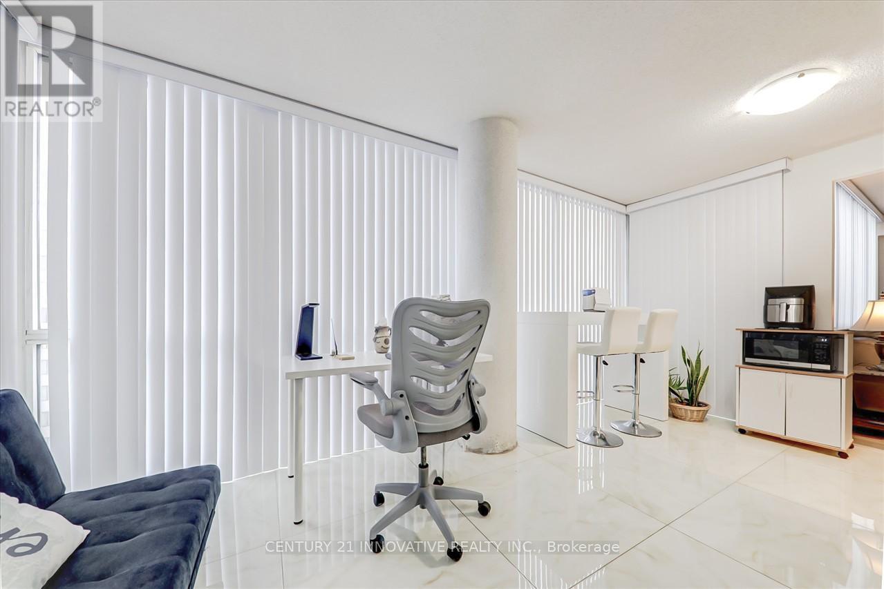 Photo 15 of 1004 10 Markbrook Lane, Toronto ON