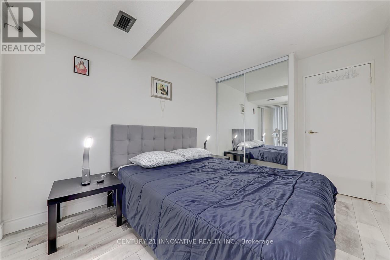 Photo 16 of 1004 10 Markbrook Lane, Toronto ON