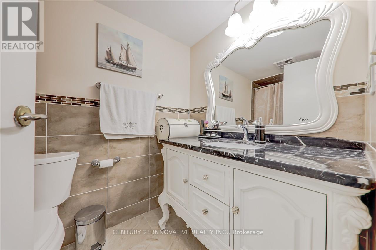 Photo 23 of 1004 10 Markbrook Lane, Toronto ON