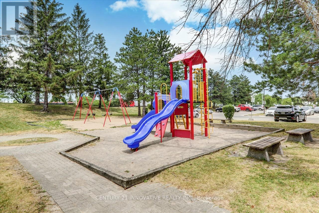 Photo 26 of 1004 10 Markbrook Lane, Toronto ON