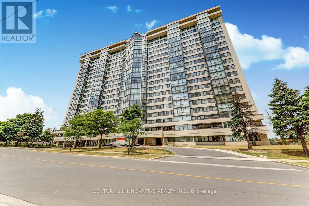 Photo 3 of 1004 10 Markbrook Lane, Toronto ON