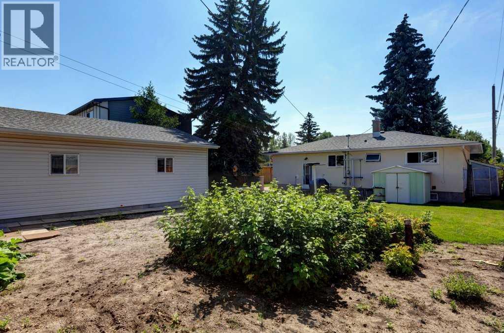 Single Family House Bungalow for Sale in   Avenue SW Haysboro Calgary 