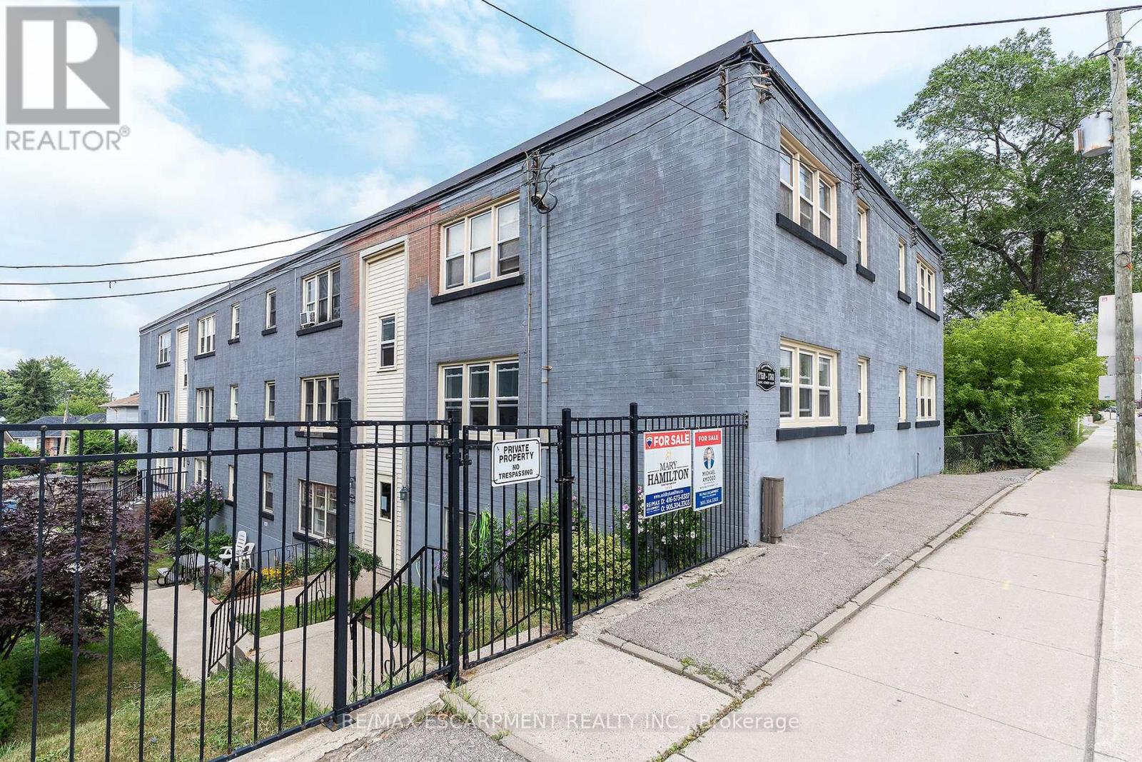 Photo 2 of 14 1759 King Street E, Hamilton ON