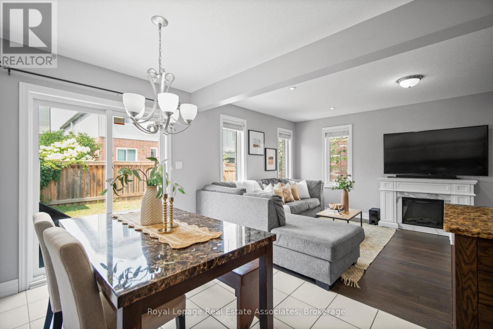 Photo 11 of 439 Moorlands Crescent, Kitchener ON
