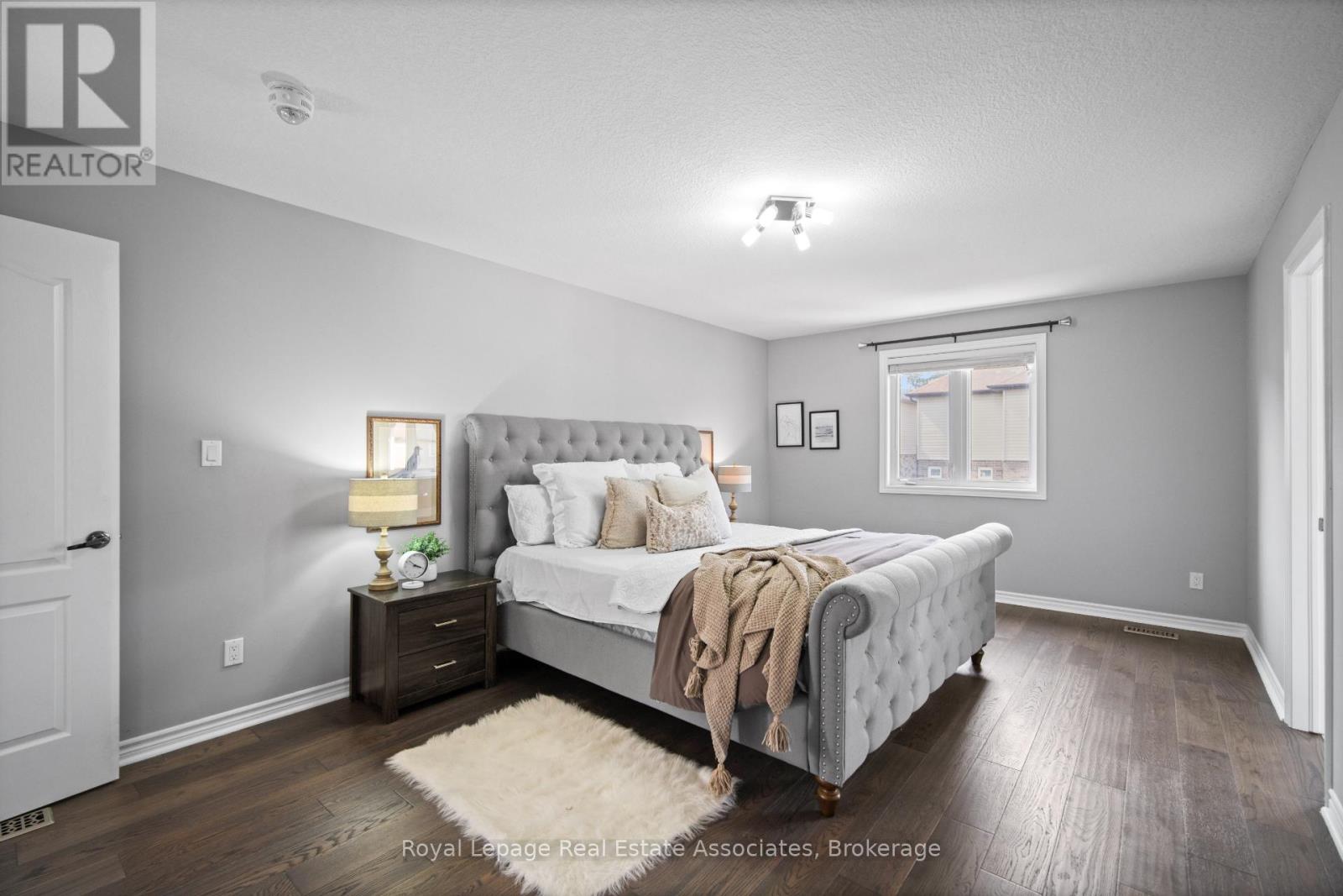 Photo 18 of 439 Moorlands Crescent, Kitchener ON